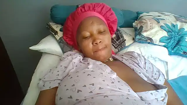 CouplesX96xx online show from April 6, 9:32 am