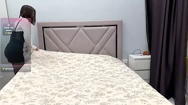 Wow Akemi online show from April 10, 8:20 am