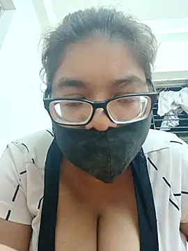 Elie couple143 online show from September 27, 4:25 pm