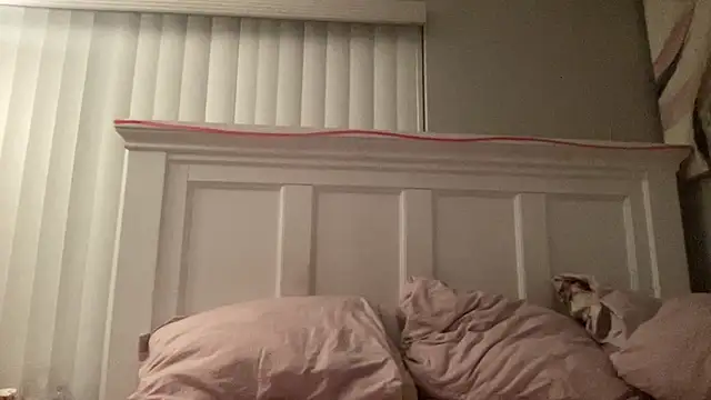 sweetnjuicyyy online show from September 13, 7:49 am