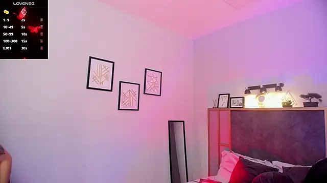 Azurra amatto2 online show from March 2, 8:26 pm