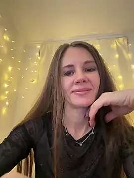 LucieMack online show from February 20, 5:14 pm