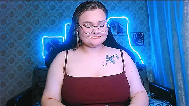 InLoveWithLife26 online show from July 25, 7:54 pm