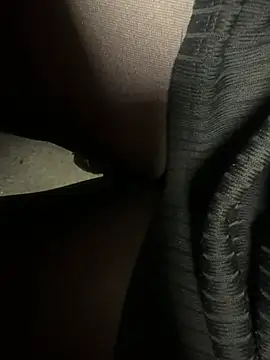 HiddenHoneyLDN online show from January 15, 3:29 pm