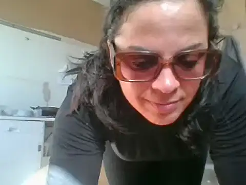 ITALIANASISIXX online show from February 15, 12:48 pm