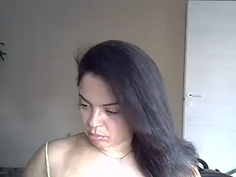ITALIANASISIXX online show from June 25, 7:02 am
