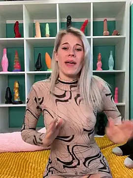 TheRealJessyLey online show from April 15, 8:48 am