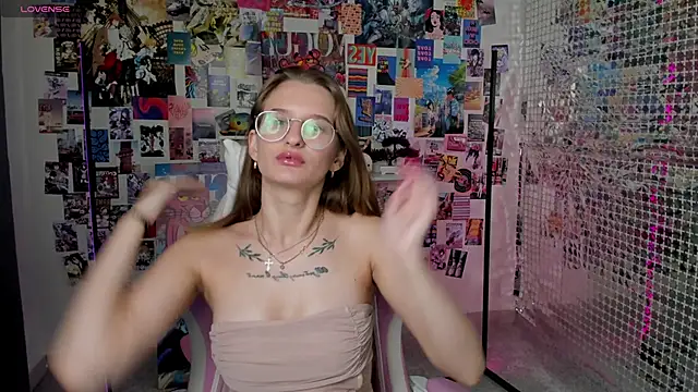 Snapshot of Maryyy_May chatting on September 9, 5:02 pm Maryyy May online show from September 9, 5:02 pm