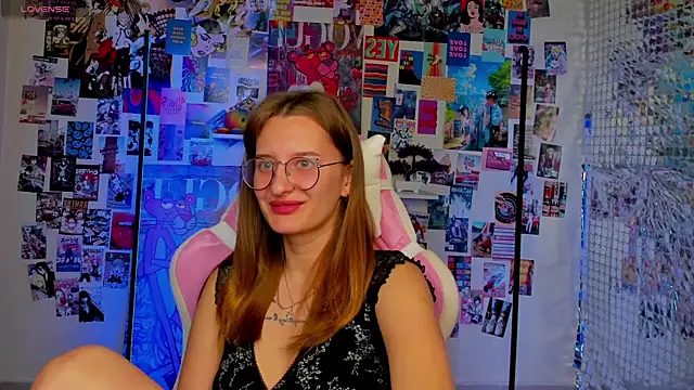 Snapshot of Maryyy_May chatting on September 29, 4:34 pm Maryyy May online show from September 29, 4:34 pm