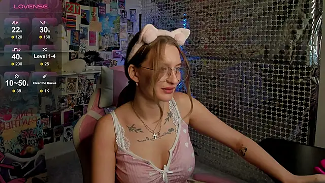 Snapshot of Maryyy_May chatting on September 15, 4:36 pm Maryyy May online show from September 15, 4:36 pm