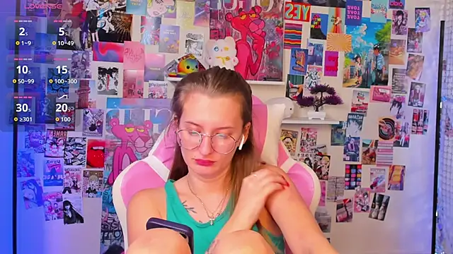 Snapshot of Maryyy_May chatting on October 18, 6:42 pm Maryyy May online show from October 18, 6:42 pm