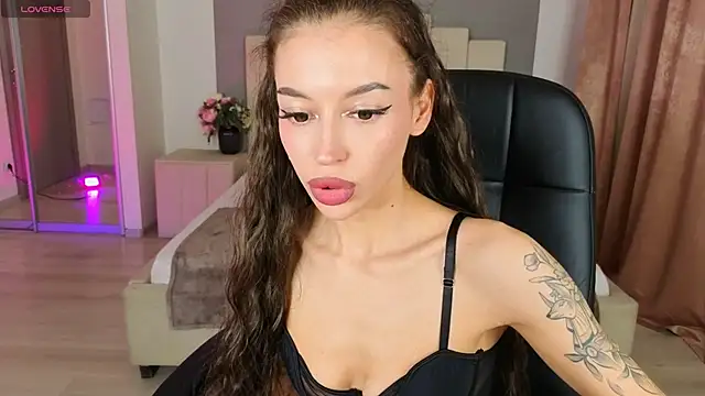 Snapshot of Alexa___Hill chatting on September 8, 8:08 pm Alexa Hill online show from September 8, 8:08 pm