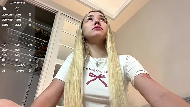 LilianBenskin online show from June 9, 5:29 am