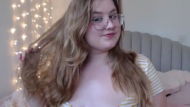 AgnesRoseCams online show from June 9, 9:41 am