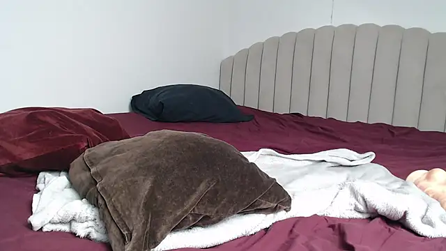 Snapshot of AgnesRoseCams chatting on September 25, 9:08 am AgnesRoseCams online show from September 25, 9:08 am