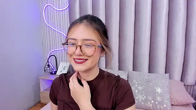 SamanthaPeachss online show from December 1, 12:41 pm