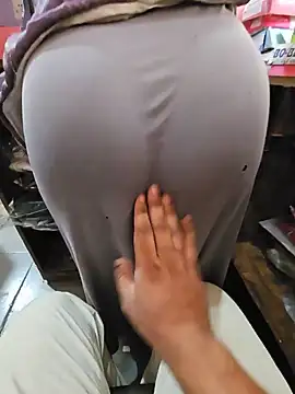 indianhotwife639 online show from June 14, 5:41 am