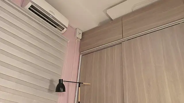 emma  rose1 online show from October 15, 2:47 am