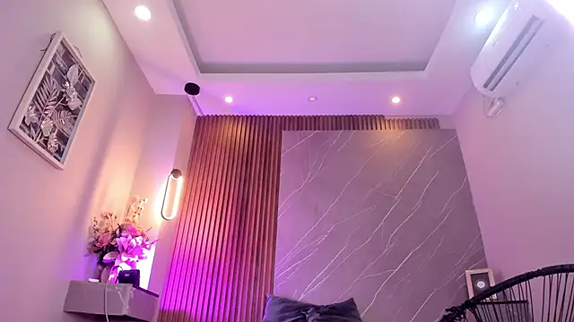 emma  rose1 online show from September 25, 7:45 pm