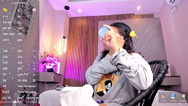 emma  rose1 online show from October 16, 2:47 am