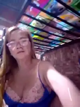 SexyHottMom online show from January 12, 5:40 pm