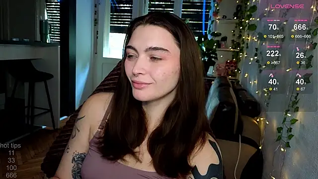 Snapshot of dorfmatratze__ chatting on October 15, 6:49 am dorfmatratze online show from October 15, 6:49 am
