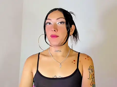 Snapshot of Megan_Gil_ chatting on September 29, 12:10 pm Megan Gil online show from September 29, 12:10 pm