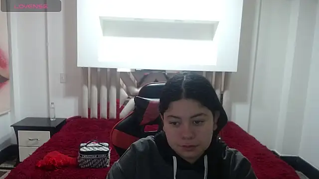 Snapshot of greiccy_20 chatting on September 9, 8:19 pm greiccy 20 online show from September 9, 8:19 pm