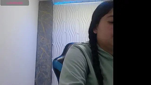Snapshot of greiccy_20 chatting on September 10, 8:31 pm greiccy 20 online show from September 10, 8:31 pm