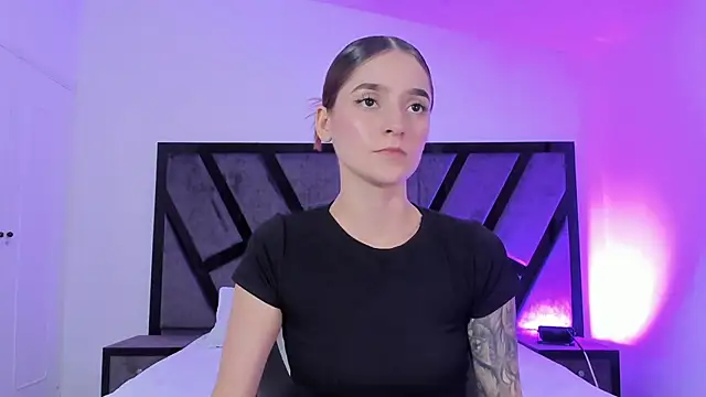 CarlySommers online show from October 4, 5:02 am