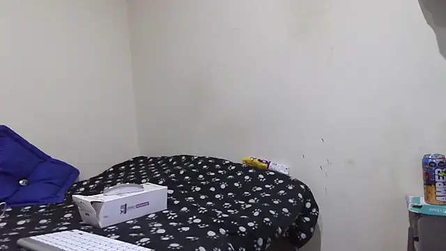 StefaniaFoxx  online show from December 1, 6:17 am