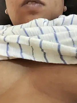 pari hotty online show from October 14, 9:34 am