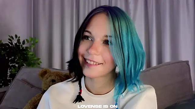 Snapshot of JodyBruster chatting on September 11, 12:16 pm JodyBruster online show from September 11, 12:16 pm