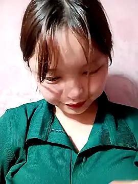 XoiXoi232 online show from October 5, 11:15 am