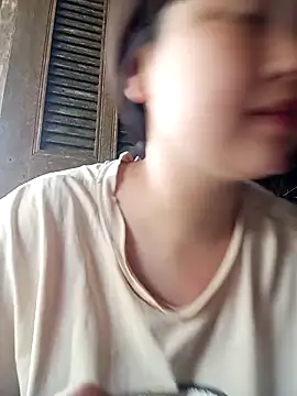 XoiXoi232 online show from April 3, 8:01 am