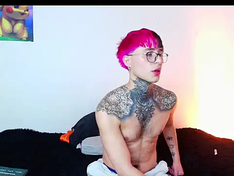 Snapshot of 7saturno_candy7 chatting on October 7, 7:40 pm 7saturno candy7 online show from October 7, 7:40 pm