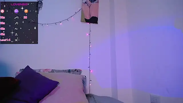 dark  nymph online show from March 21, 8:19 am