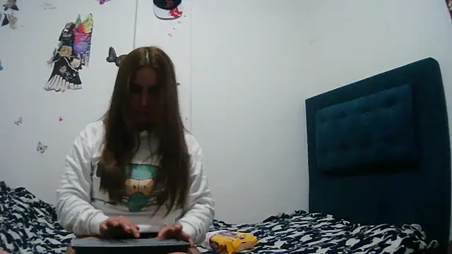 AddyStuart  online show from October 2, 3:33 am