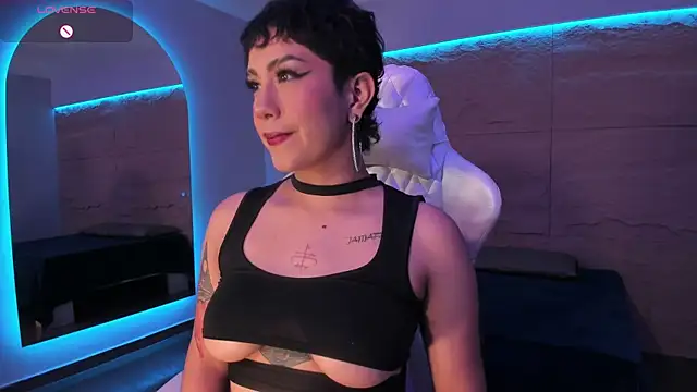 ZahaRose online show from September 13, 6:27 pm