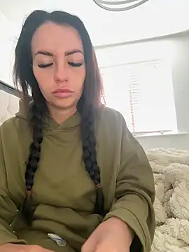 BELLABLACKXUK online show from April 7, 9:33 am