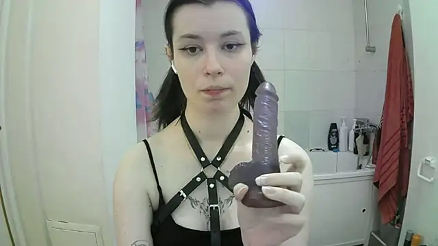 Snapshot of EdlinEngelby chatting on October 4, 5:28 pm EdlinEngelby online show from October 4, 5:28 pm