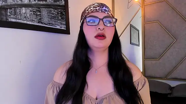 NavannyCattan online show from November 9, 5:58 am