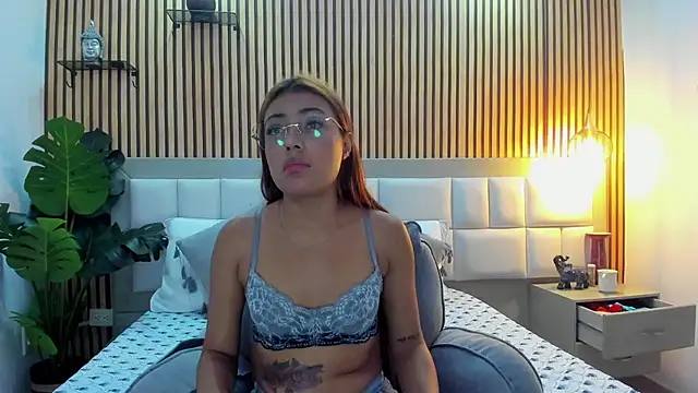 KattyBonnie online show from November 19, 7:36 pm