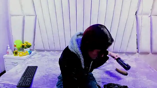  Maleja 19  online show from November 4, 2:49 am