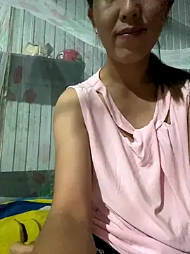 Snapshot of Huong-Ly chatting on September 17, 1:42 pm Huong-Ly online show from September 17, 1:42 pm