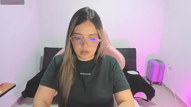 Alana Banana  online show from November 25, 9:59 pm