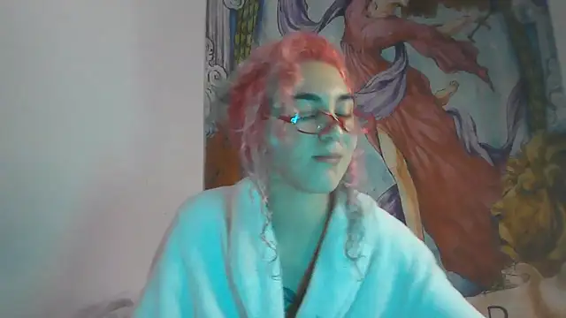 peetitefairy online show from August 5, 5:36 am