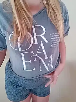 estefymariam88 online show from September 15, 5:53 pm