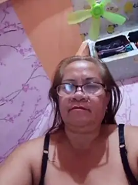 vickyhot1966 online show from April 19, 9:39 pm