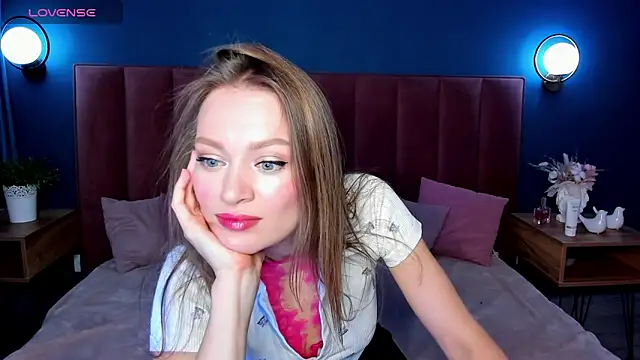 EvelynPoole online show from November 22, 1:41 am